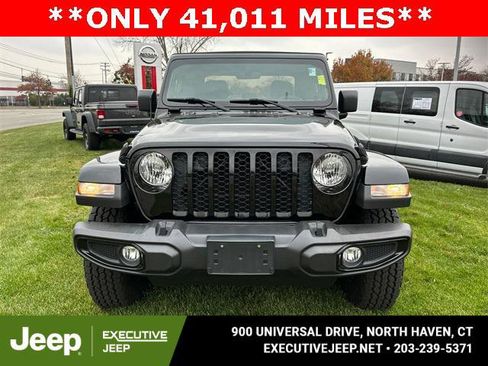 Certified 2021 Jeep Gladiator Willys image 6