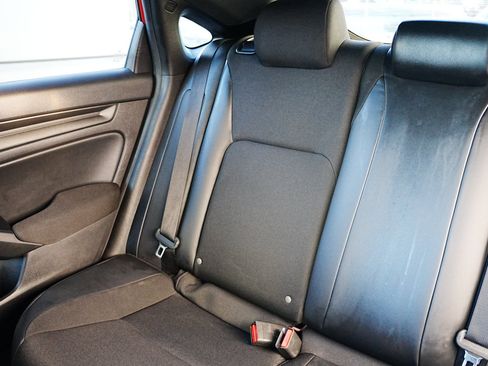 Used 2022 Honda Civic Sport image 14