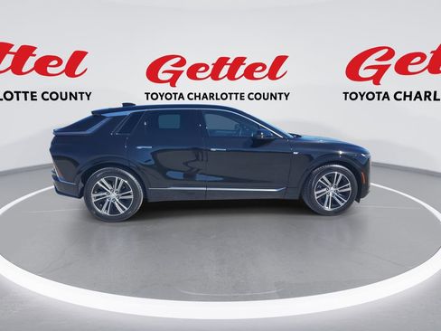 Used 2025 Cadillac Lyriq Luxury image 9