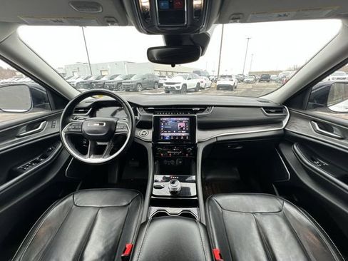 Used 2022 Jeep Grand Cherokee L Limited image 14