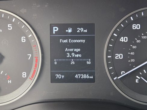 Used 2020 Hyundai Tucson SE image 13