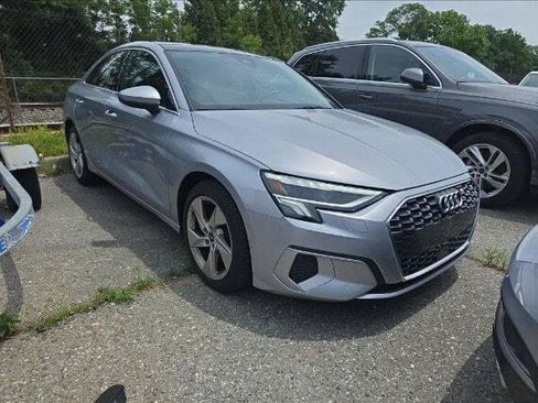 Used 2023 Audi A3 2.0T Premium Plus w/ Premium Plus Package FWD image 3