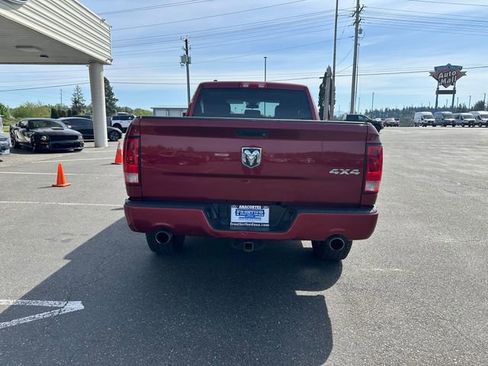 Used 2014 RAM 1500 Express AWD/4WD image 3