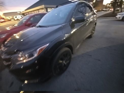 Certified 2022 Honda HR-V Sport image 16