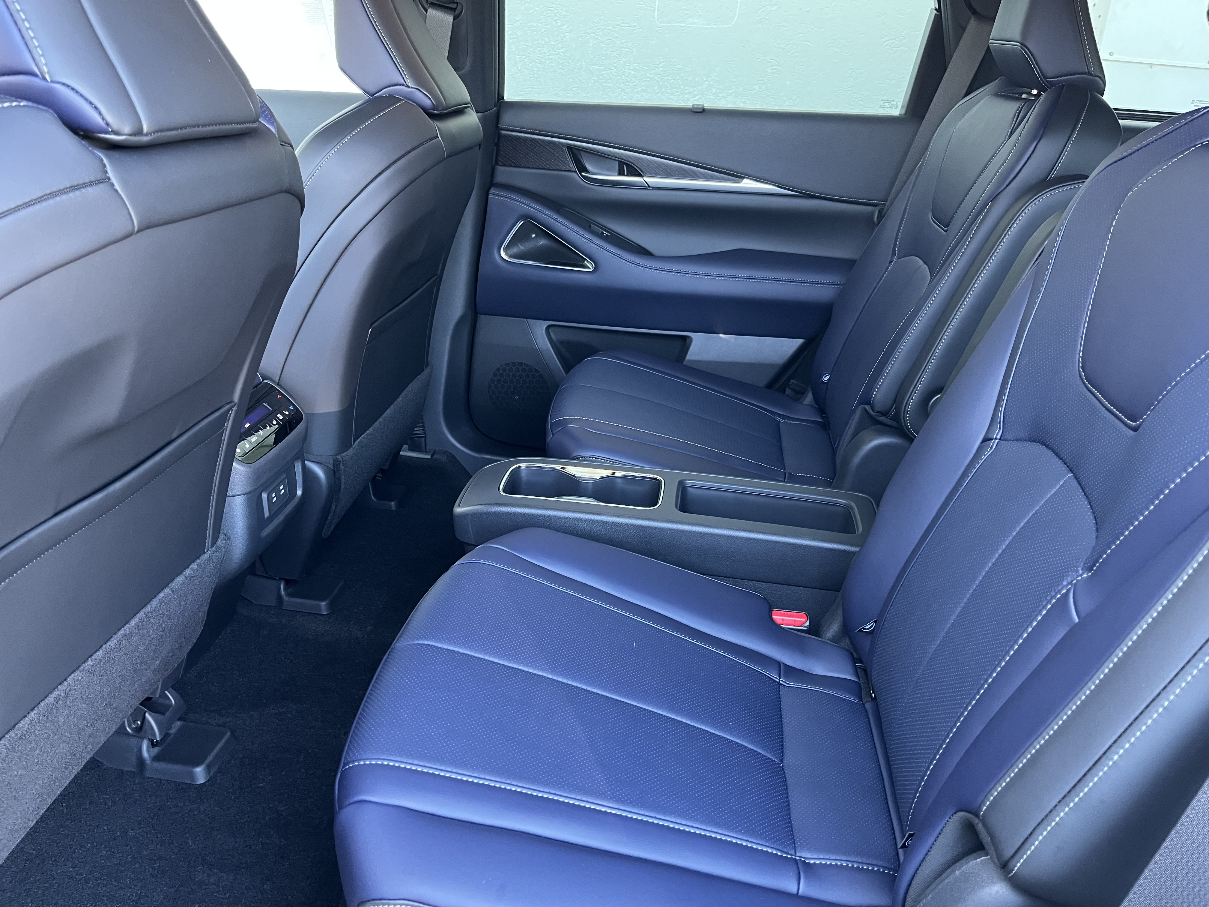 Used 2026 INFINITI QX60 Sport w/ Dark Cargo Package AWD/4WD image 14