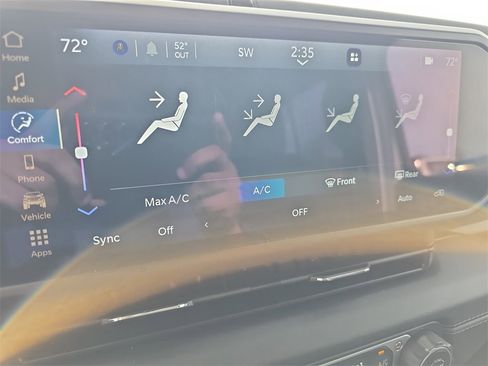 Used 2024 Jeep Wrangler Unlimited Rubicon image 23