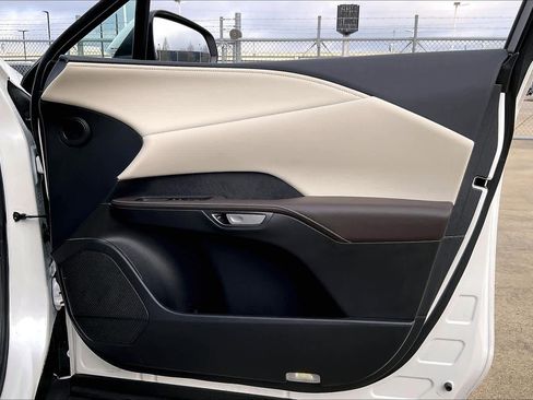 Used 2024 Lexus RX 350 Premium w/ Accessory Package (Z1) image 20