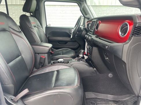 Used 2019 Jeep Wrangler Unlimited Rubicon AWD/4WD image 14