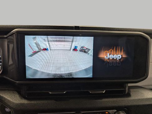 Used 2026 Jeep Wrangler Unlimited Sport AWD/4WD image 14