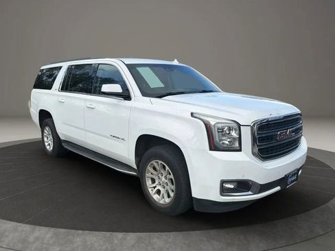 Used 2018 GMC Yukon XL SLT AWD/4WD image 7