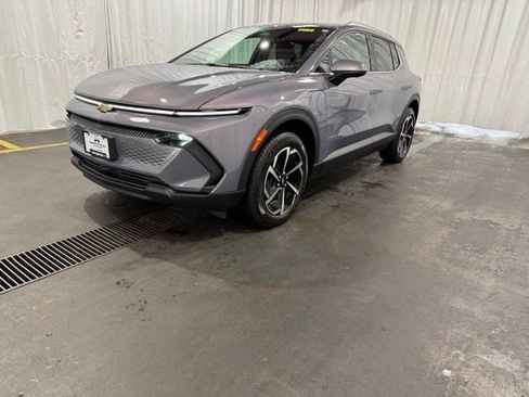 New 2026 Chevrolet Equinox EV LT AWD/4WD image 26