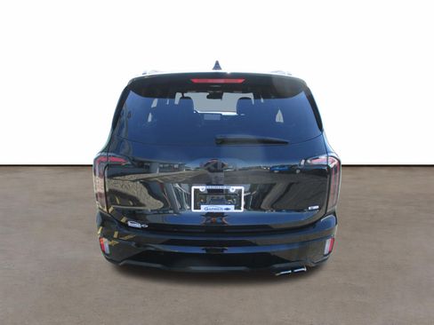 Used 2025 Kia Telluride EX X-Line AWD/4WD image 4