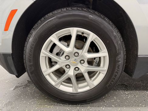 Used 2023 Chevrolet Equinox LS w/ LS Convenience Package FWD image 18