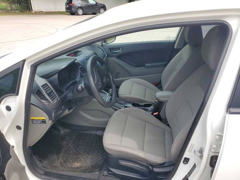 Used 2014 Kia Forte LX FWD image 16