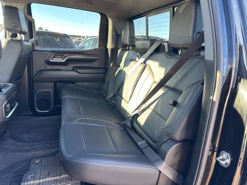 Used 2024 GMC Sierra 1500 Elevation w/ Elevation Premium Package image 7