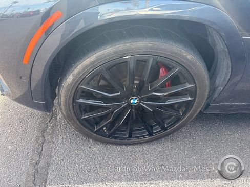 Used 2022 BMW X6 xDrive40i w/ M Sport Package AWD/4WD image 8