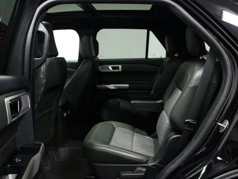 Used 2023 Ford Explorer Timberline w/ Timberline Technology Package AWD/4WD image 13