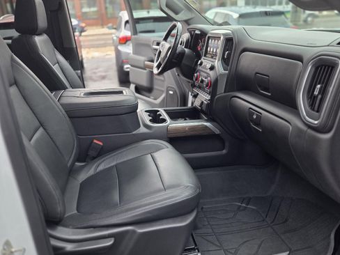 Used 2019 Chevrolet Silverado 1500 RST image 28