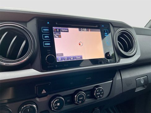 Used 2019 Toyota Tacoma w/ TRD Off-Road Package image 13