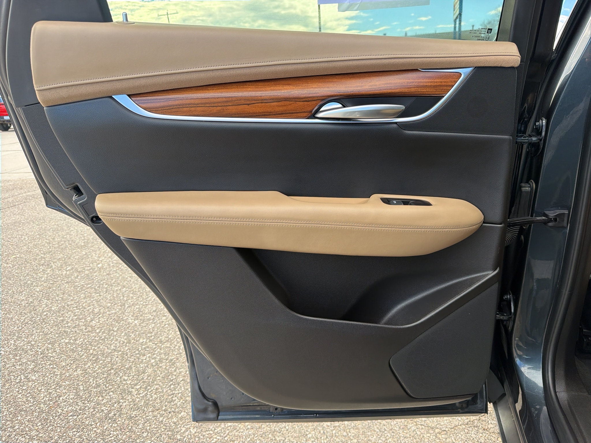 Used 2019 Cadillac XT5 Platinum AWD/4WD image 15