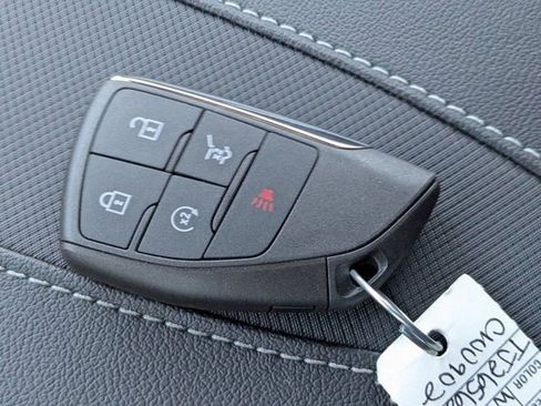 New 2026 Chevrolet Traverse RS w/ LPO, Floor Liner Package image 28