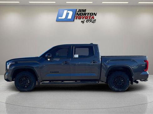New 2026 Toyota Tundra SR5 image 8