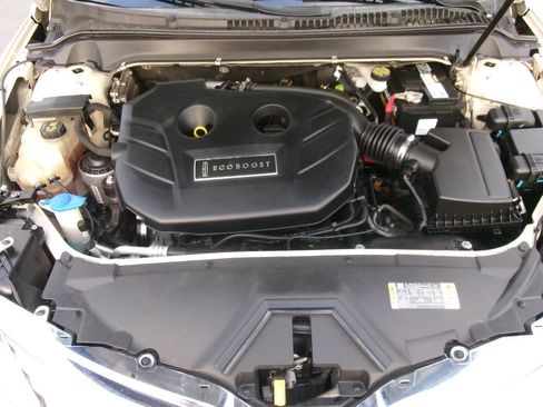 Used 2015 Lincoln MKZ w/ Equipment Group 102A Reserve image 11