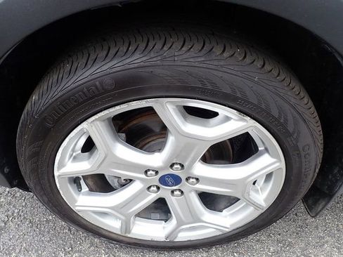 Used 2018 Ford Escape Titanium w/ Ford Safe & Smart Package AWD/4WD image 13