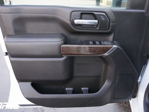 Used 2023 GMC Sierra 2500 SLE image 17