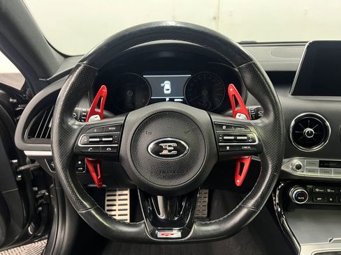 Used 2020 Kia Stinger GT2 AWD/4WD image 14