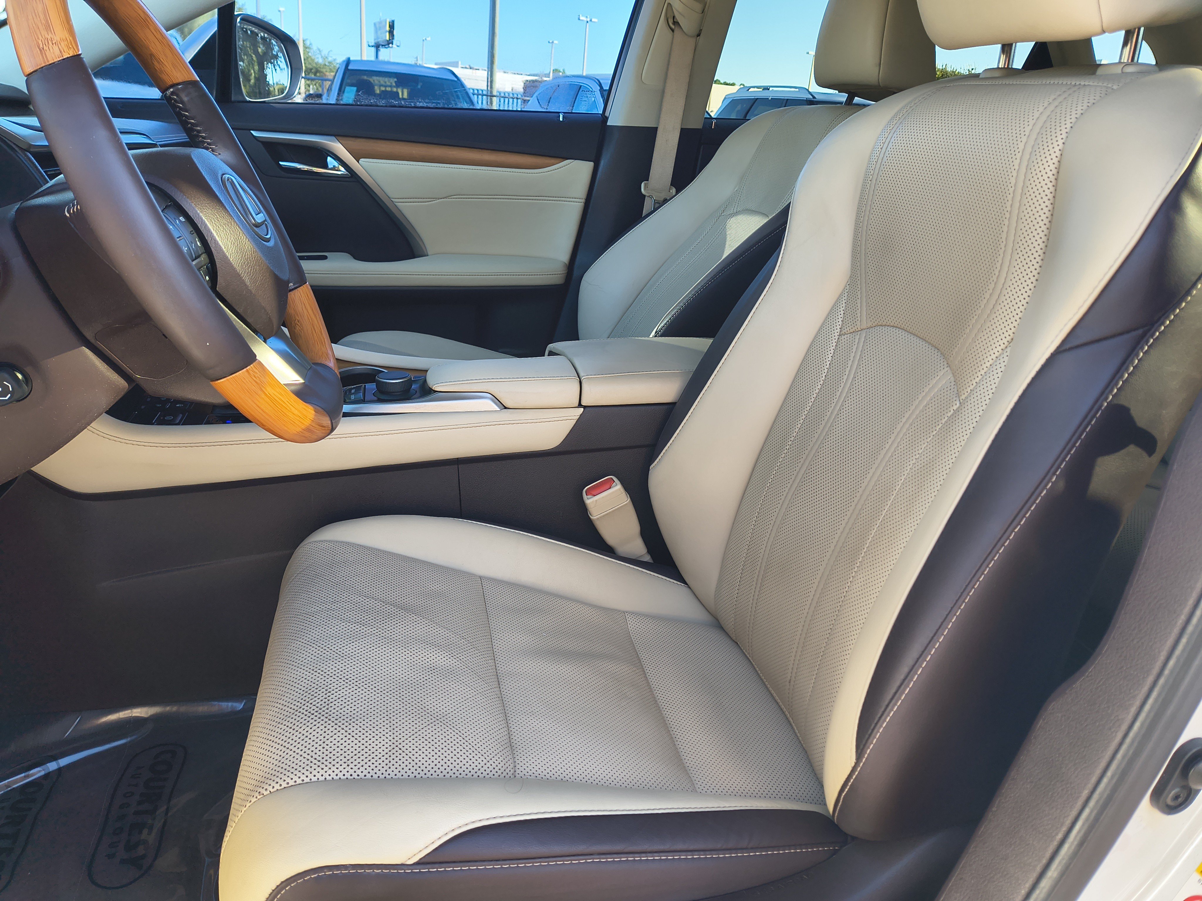 Used 2016 Lexus RX 350 FWD w/ Premium Package image 22
