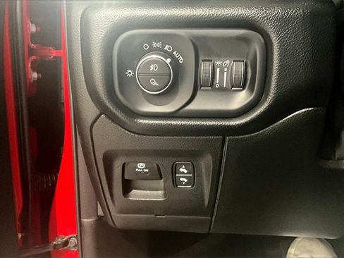 Used 2022 RAM 1500 Laramie image 17