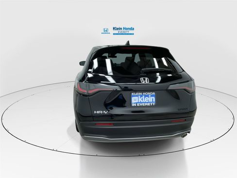 Certified 2025 Honda HR-V Sport image 9