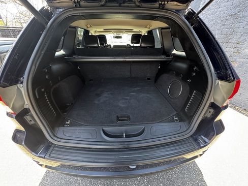 Used 2012 Jeep Grand Cherokee Laredo image 14