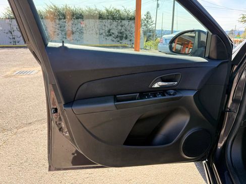 Used 2014 Chevrolet Cruze LTZ FWD image 11