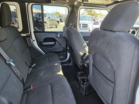 Used 2019 Jeep Wrangler Unlimited Sport S image 18