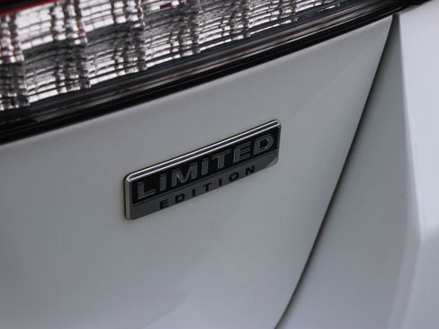Used 2023 Mitsubishi Outlander Sport ES AWD/4WD image 26