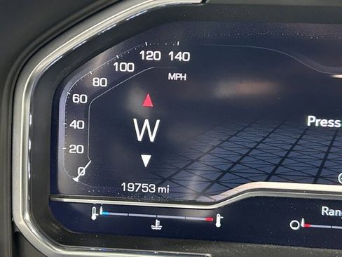 Used 2024 GMC Sierra 1500 AT4 w/ AT4 Premium Package image 30