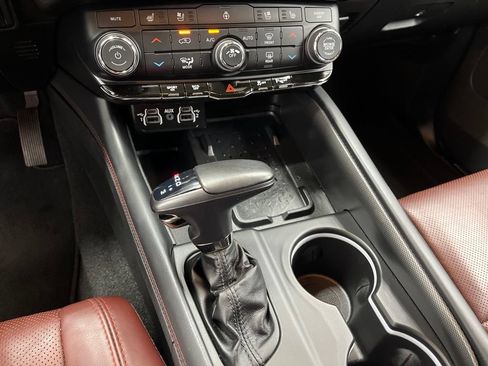 Used 2025 Dodge Durango R/T AWD/4WD image 28