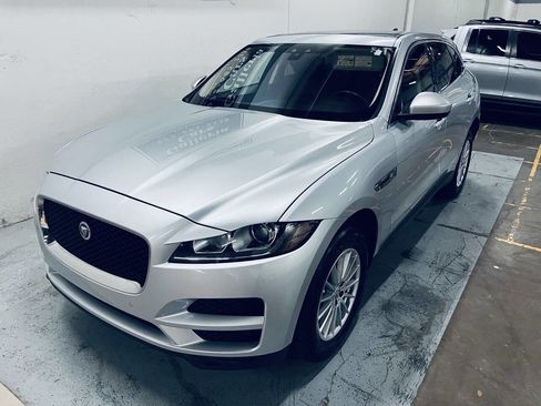 Used 2020 Jaguar F-PACE AWD/4WD image 12