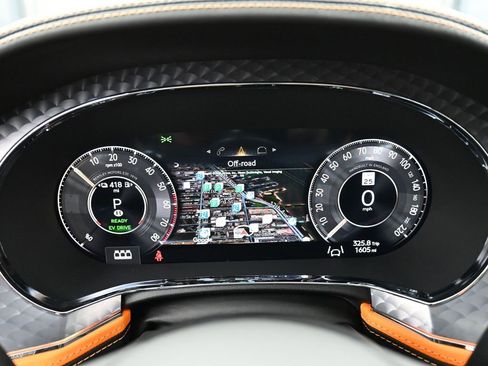 Used 2025 Bentley Flying Spur Plug-In Hybrid image 19