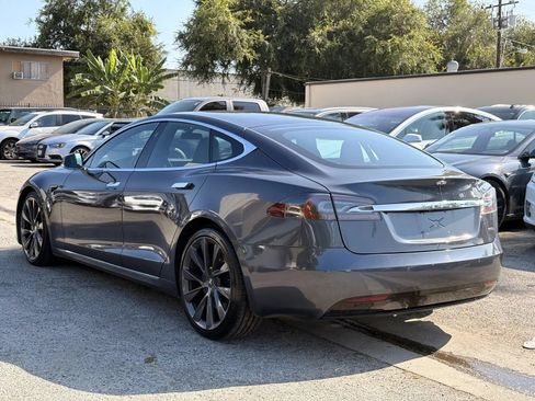 Used 2018 Tesla Model S 100D AWD/4WD image 2