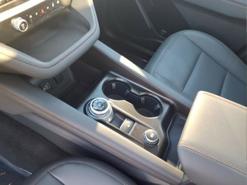 New 2026 Ford Explorer Active w/ Active Comfort Package image 17