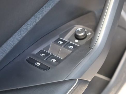 Used 2025 Volkswagen Jetta Sport FWD image 18
