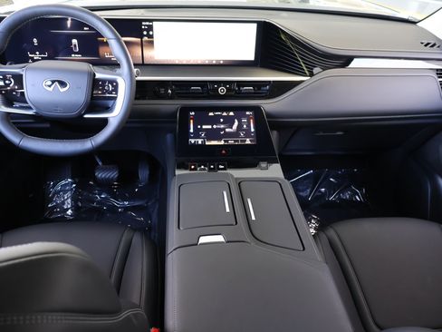 Certified 2025 INFINITI QX80 Pure RWD image 19