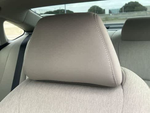 Used 2023 Honda Accord EX image 25