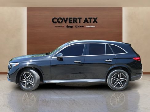 Used 2025 Mercedes-Benz GLC 300 4MATIC image 2