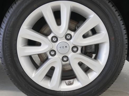 Used 2013 Kia Soul + image 18