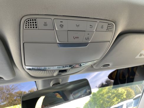 Used 2020 Mercedes-Benz C 300 Sedan image 35