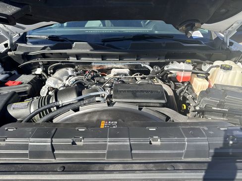 Used 2024 Chevrolet Silverado 2500 LTZ image 32